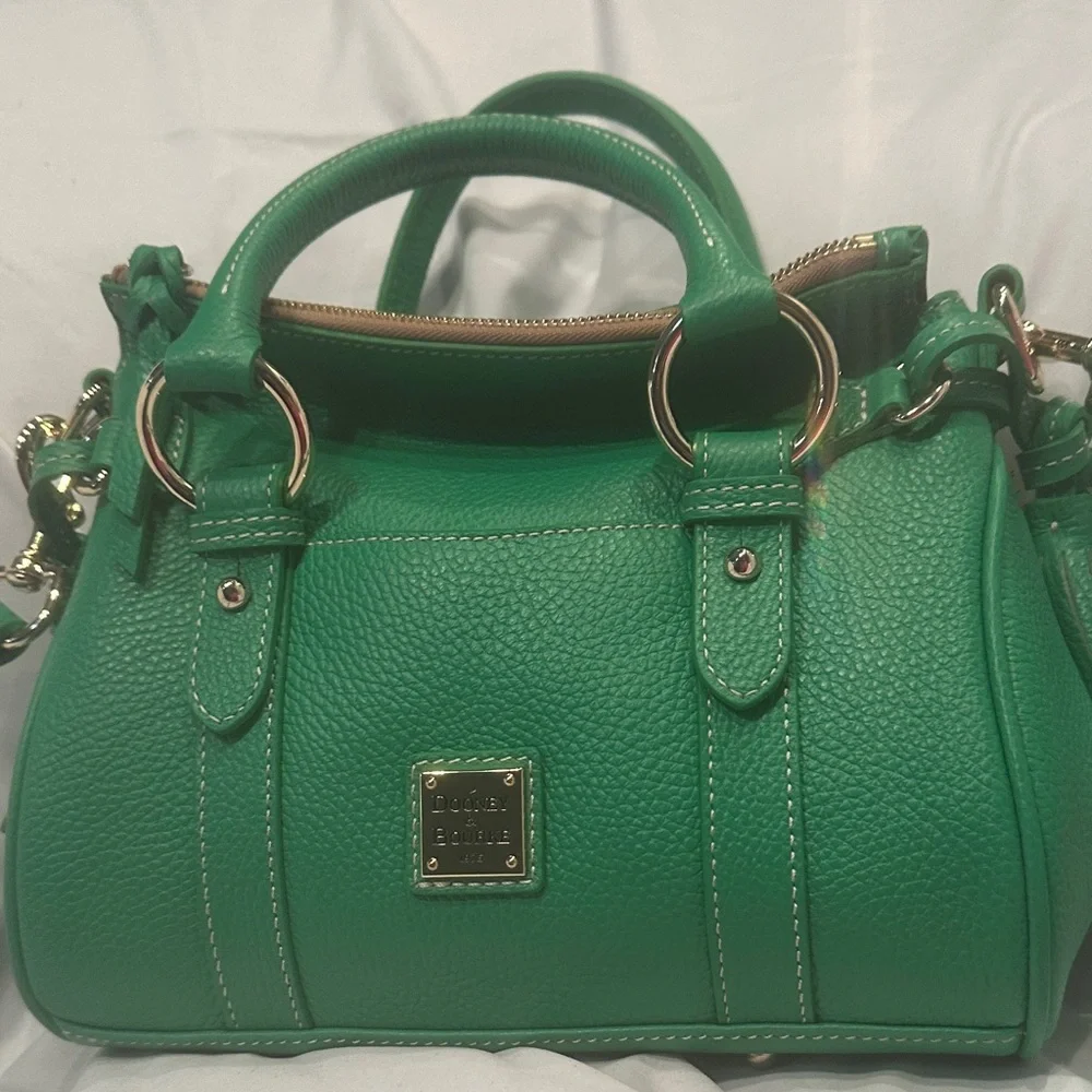 Dooney & Bourke Vibrant Green Satchel with Wallet - Picture 14 of 14
